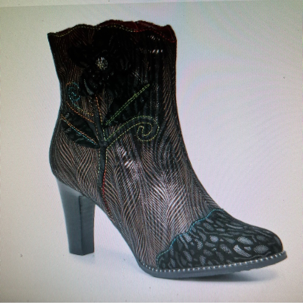 Embellished Black Ankle Bootie with Floral Stitching 9